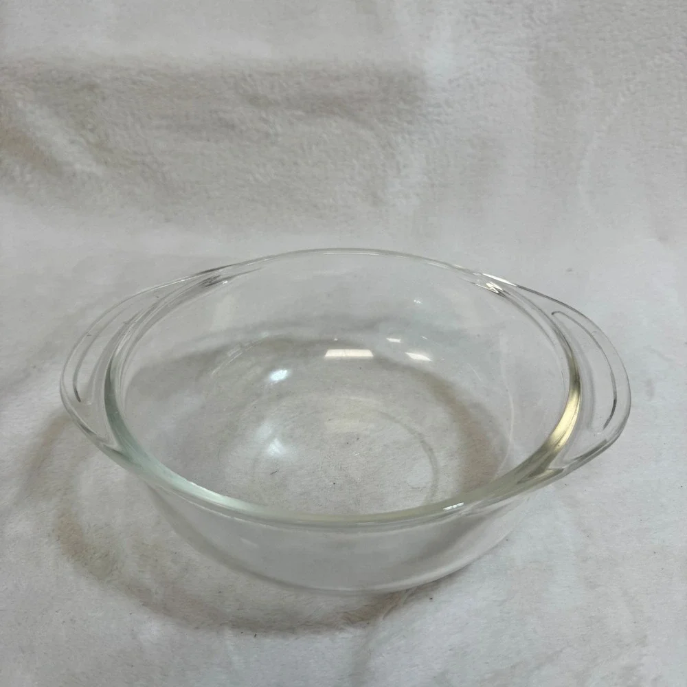 Vintage Pyrex Clear Glass Mixing Bowl with Handles 1 1/2 Quart 722 D-33